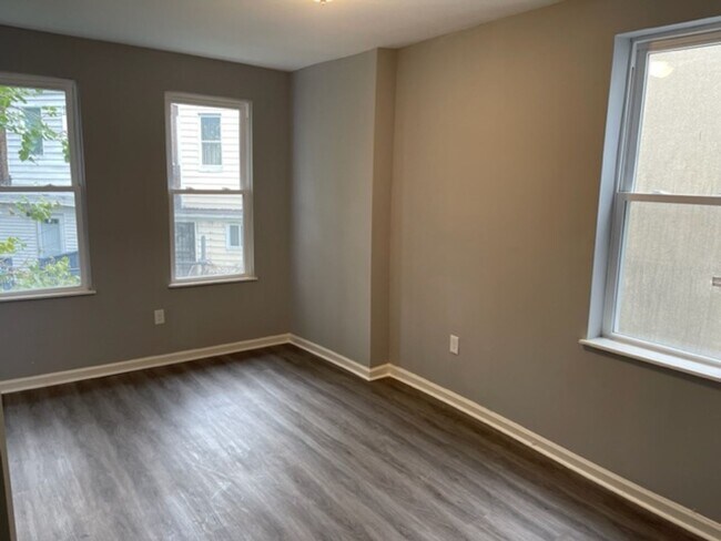 Foto del edificio - 6051 W Girard Ave