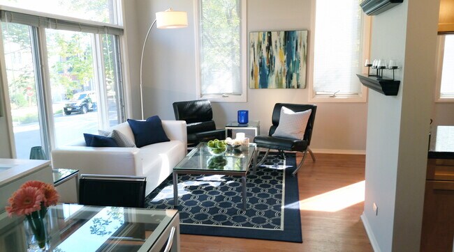 Foto del edificio - 435 W Blackhawk St