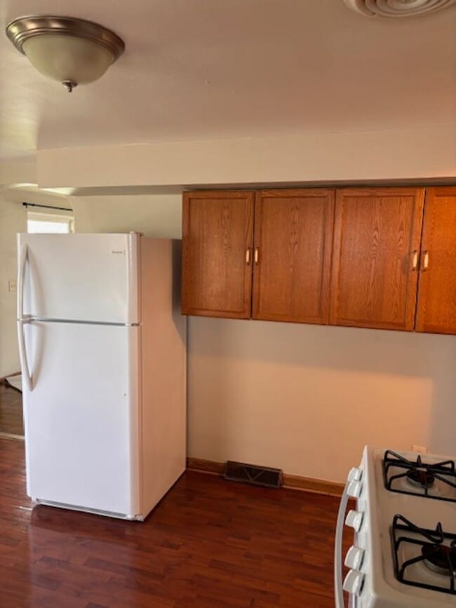 Building Photo - Charming 3 Bedroom 1 Bath Ranch Home