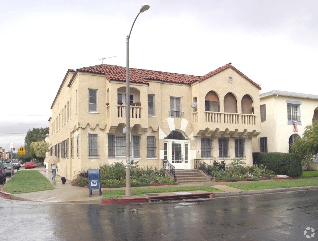Building Photo - 501 N Spaulding Ave