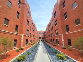 Building Photo - 3946.5 N Janssen Ave