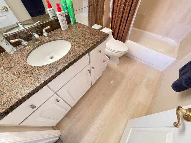 Foto del edificio - 5600 N Flagler Dr