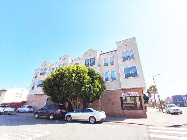 Foto del edificio - 2 Amazon Ave