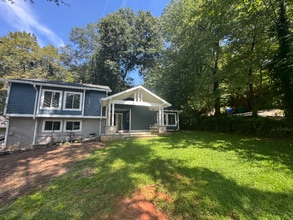 Building Photo - 1621 Northlake Springs Ct