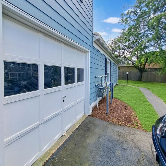 Photo - 3279 Chester Grove Rd House