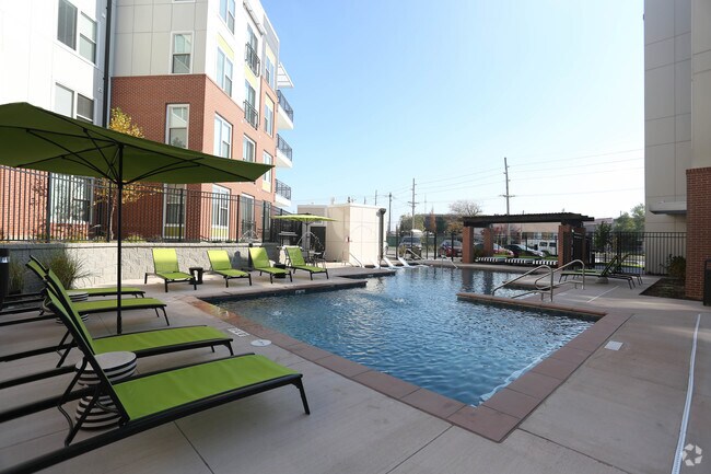 Building Photo - The Vue at Creve Coeur