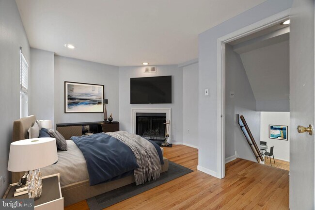 Foto del edificio - 518 Randolph Ct