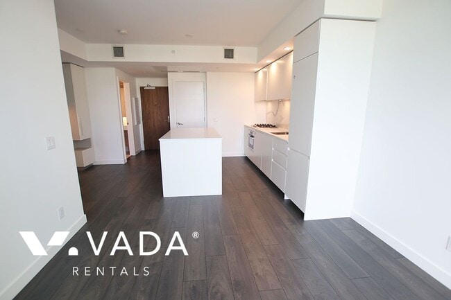 Building Photo - Maywood On The Park Studio For Rent 403-64...