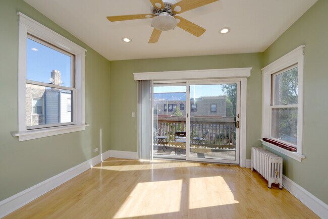 Foto del edificio - 613 Michigan Ave