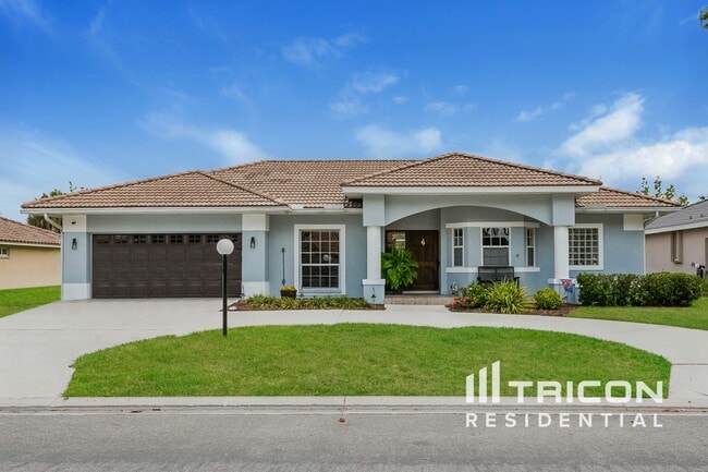 Building Photo - 4903 Cedar Oak Way