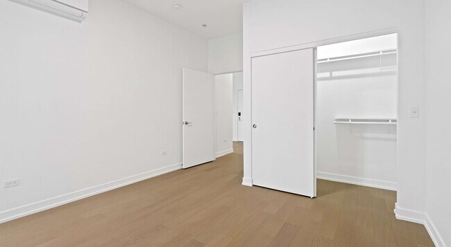 Foto del edificio - 5440 N Sheridan Rd