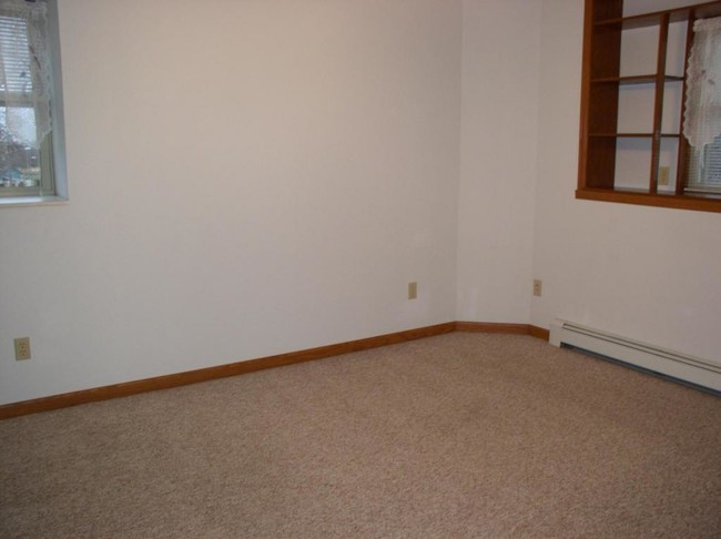 Building Photo - 109 S. Main St., Reeseville, WI 53579