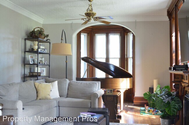 Foto del edificio - 5 br, 3 bath House - 3590 Orchard Lake Rd