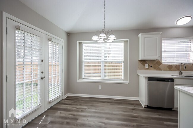 Building Photo - 234 Hartford Ln