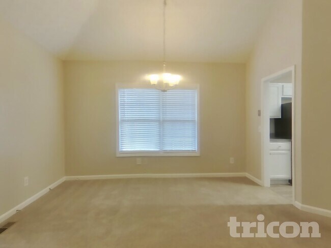 Foto del edificio - 125 Fawn Ln