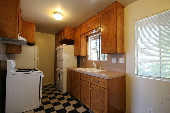Foto del edificio - 54 N Parkwood Ave