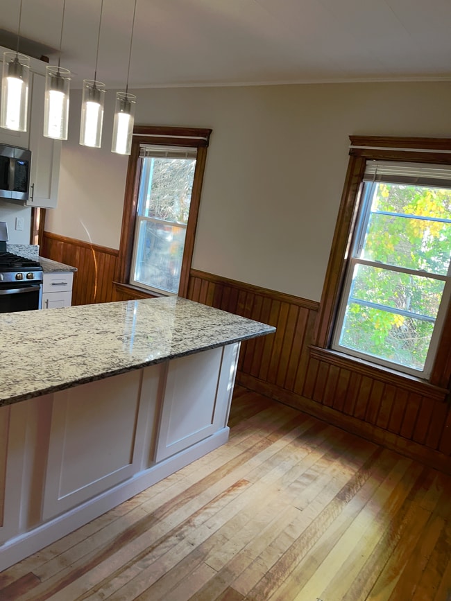 Foto del edificio - 77 Sterling St