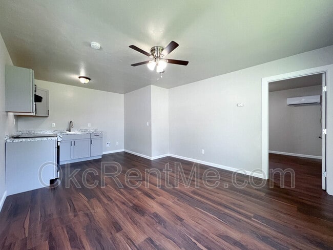 Foto del edificio - 6703 NW 25th St