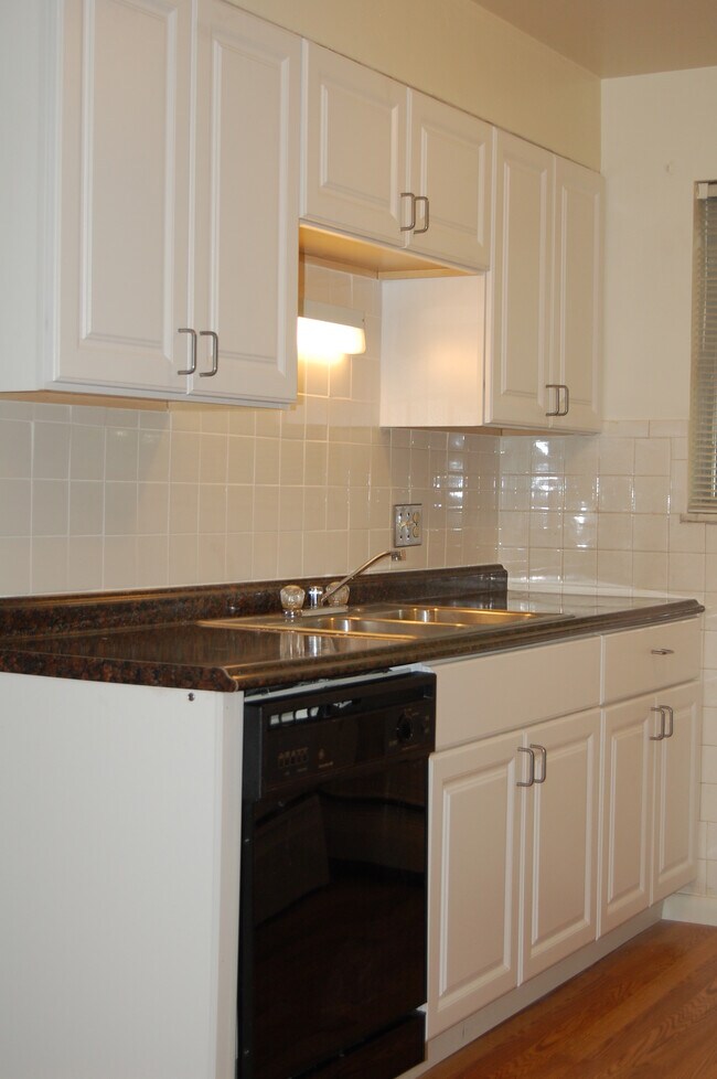 Foto del edificio - 2927 Linwood Ave