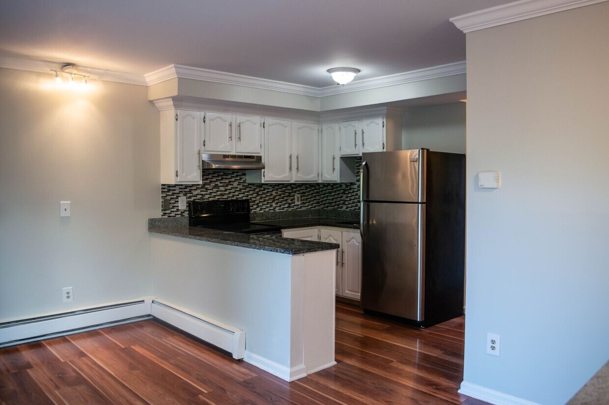 Foto principal - 678 Savin Ave