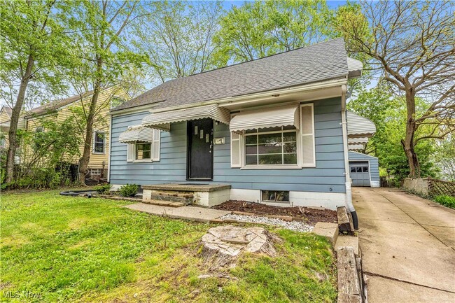 Building Photo - 1171 Hilltop Dr