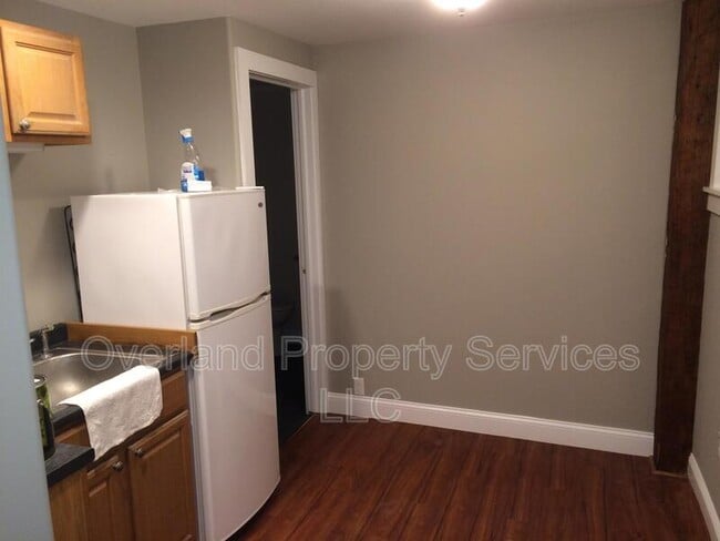 Photo - 420 North St Apartment