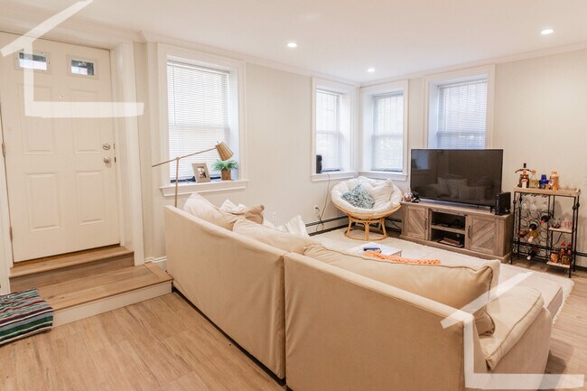 Foto del edificio - 31 Glenville Ave