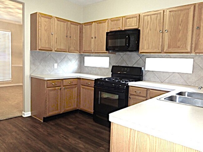 Foto del edificio - 2906 Tara Gables Ct
