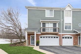 Building Photo - 842 W St Johns Pl