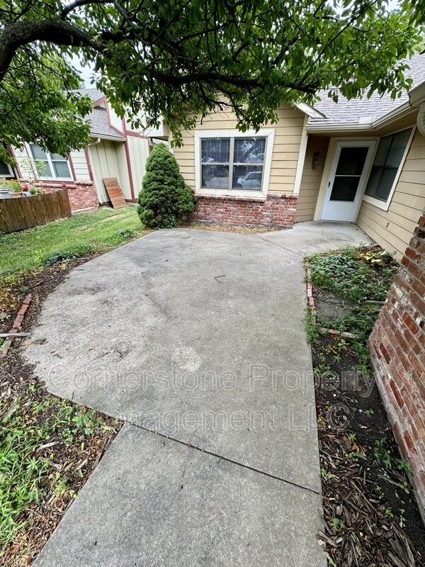 Building Photo - 3806 Pinnacle Cir