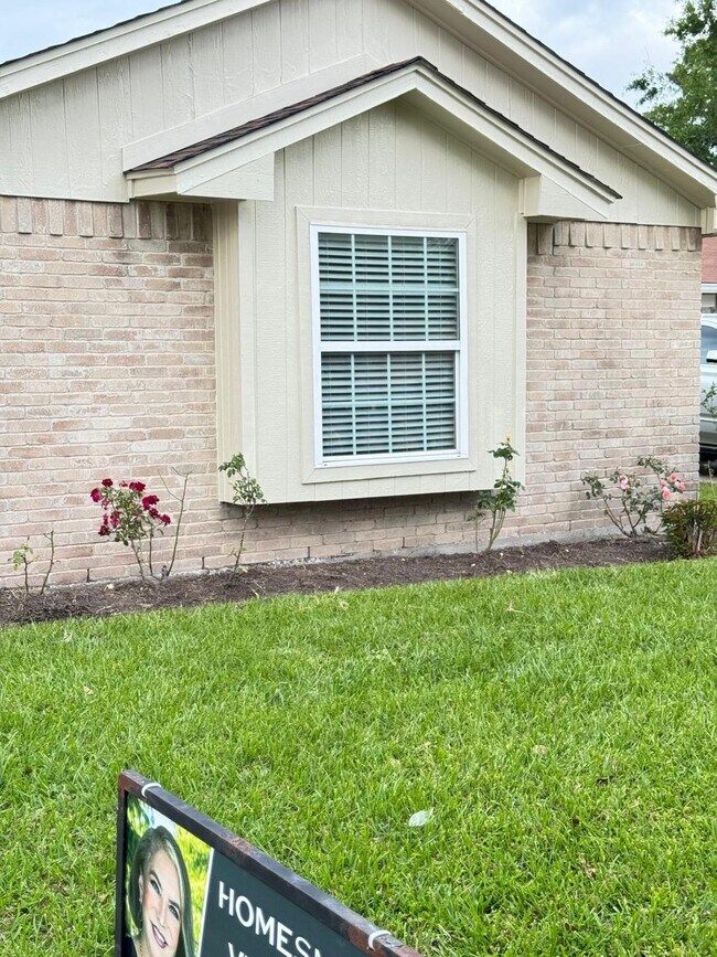 Foto del edificio - 13427 Rampchester Ln