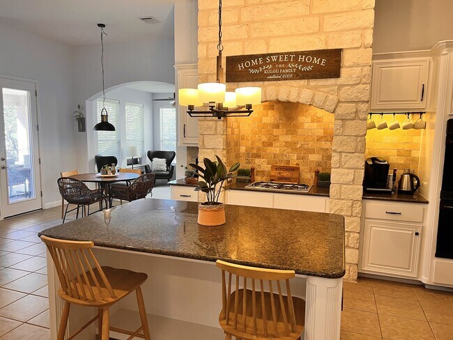 Building Photo - 16316 Spillman Ranch Loop