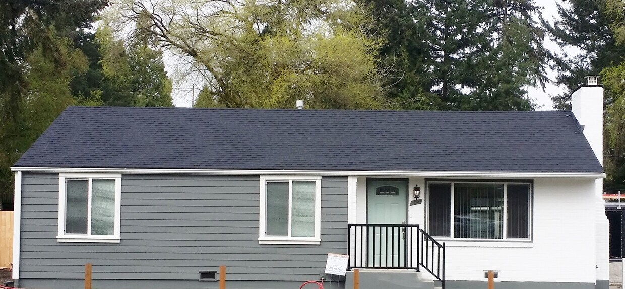 Foto principal - 3BD/1.5BA Shoreline Cottage