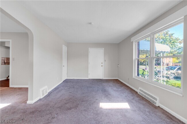 Foto del edificio - 414 E 222nd St