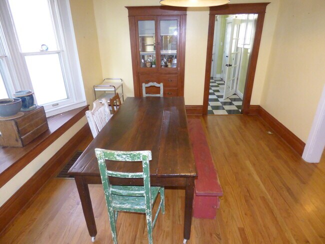 Building Photo - $0 DEPOSIT OPTION. DENVER SQUARE HOME! UPT...