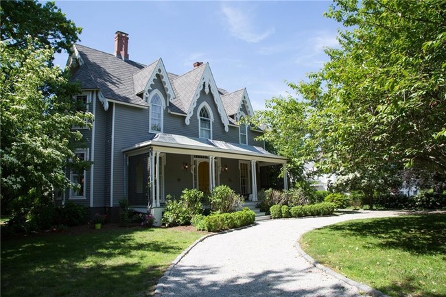 Building Photo - 6 Greenough Pl