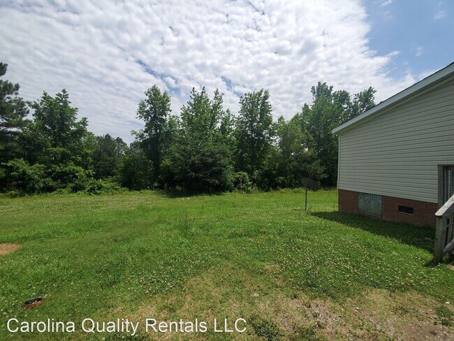 Building Photo - 4 br, 2 bath House - 20 Fowler Lane