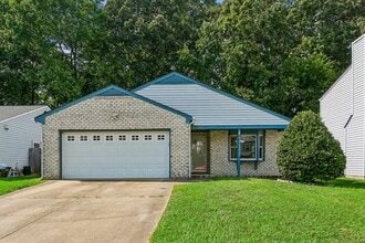 Building Photo - 402 Westview Dr
