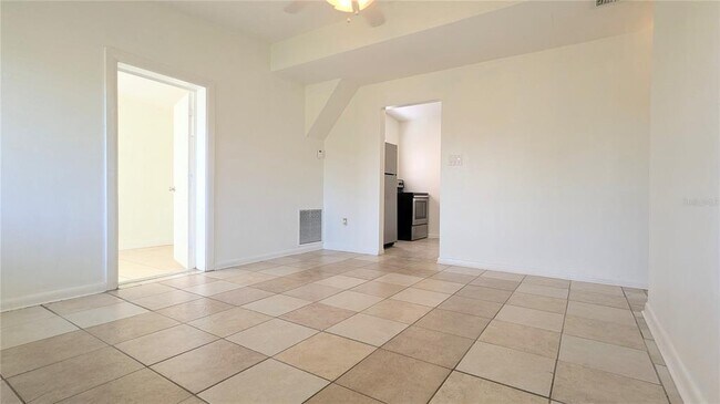 Building Photo - 3461 Croton Terrace