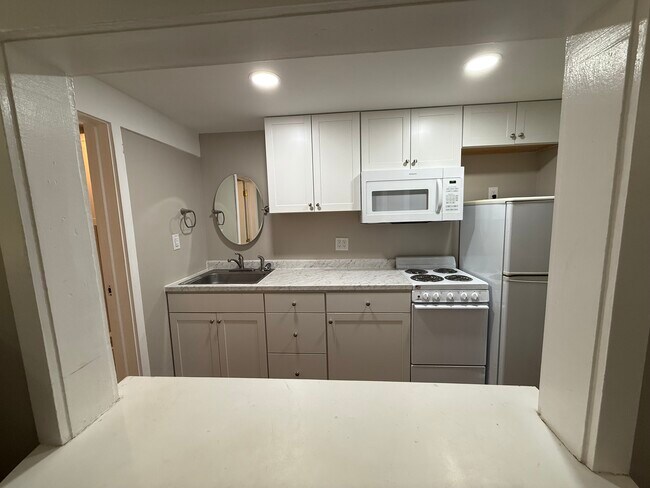 Foto del edificio - 130 Fairway Ave