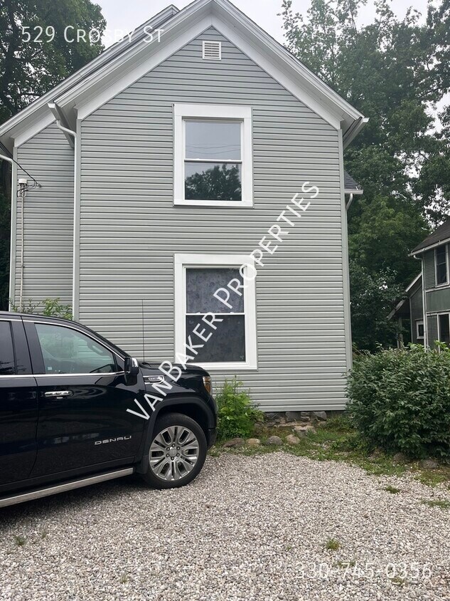 Primary Photo - 529 Crosby St