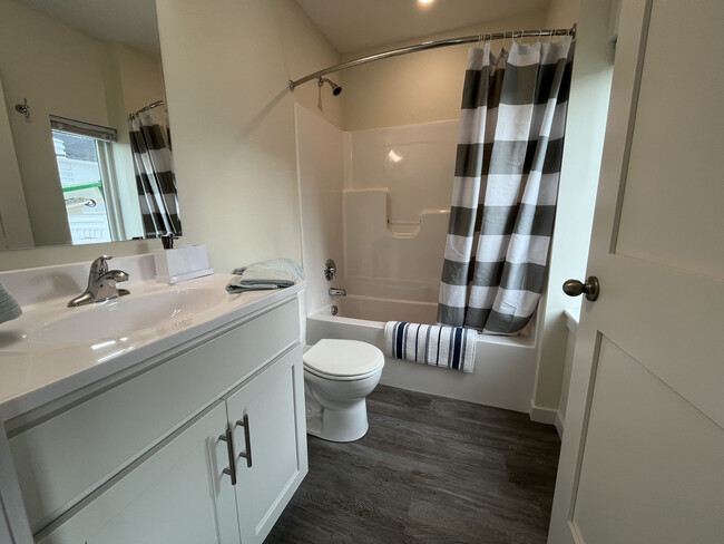 Private Baths in each Bedroom - Reserve Overlook