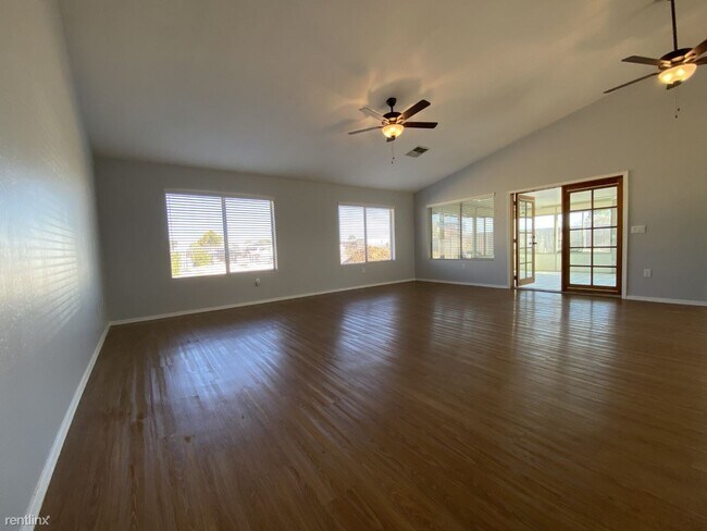 Building Photo - 4 br, 2 bath House - 15712 East Chandler H...