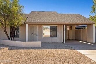 Building Photo - 7027 S 40th Pl
