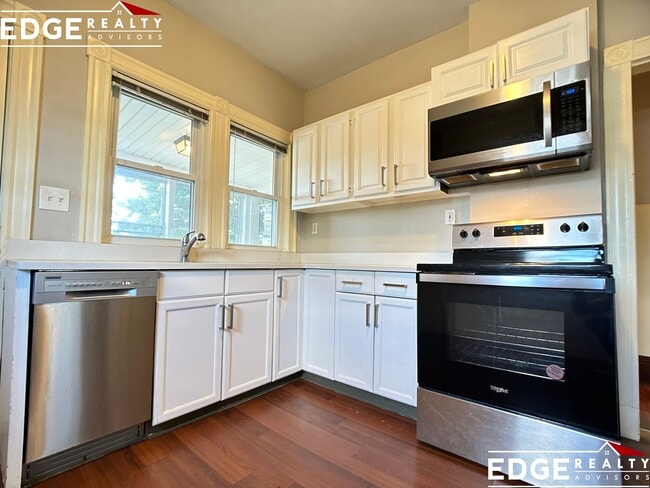 Building Photo - 129 Edenfield Ave