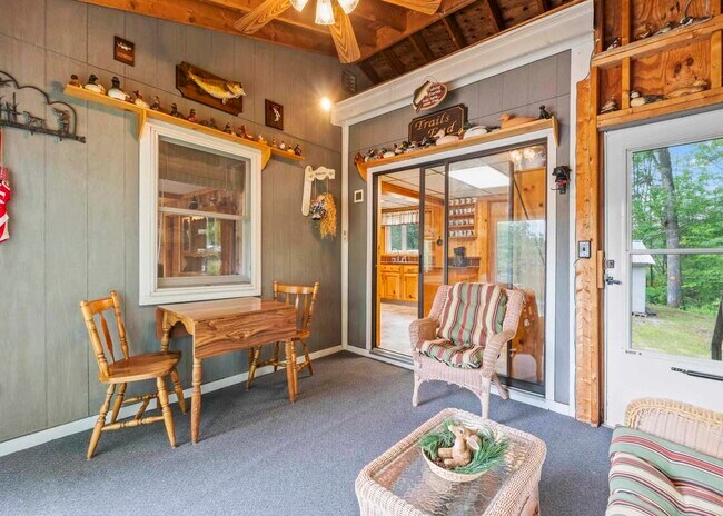 Foto del edificio - 7 Kincaid Ln