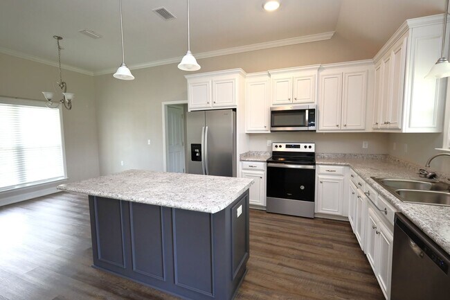 Building Photo - 3217 Kelsee Cir