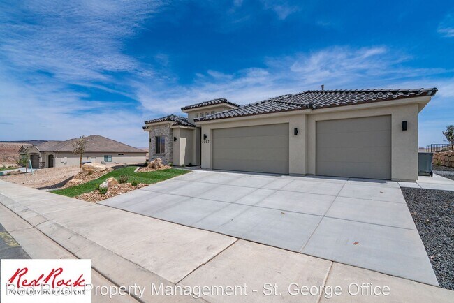Foto del edificio - 4 br, 2 bath House - 2707 Trasimeno Drive