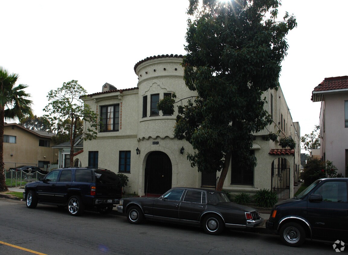 Building Photo - 1149 Cedar Ave