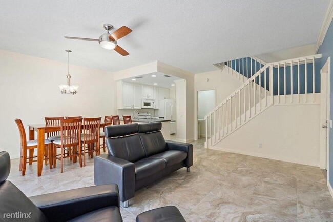 Building Photo - 3 br, 2.5 bath House - 13 Tall Oaks Cir